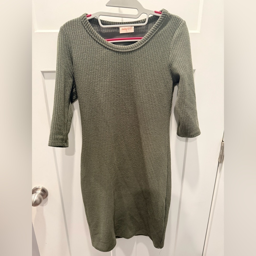 Hailey & Co Olive Green Ribbed Knit Bodycon Midi Dress Small